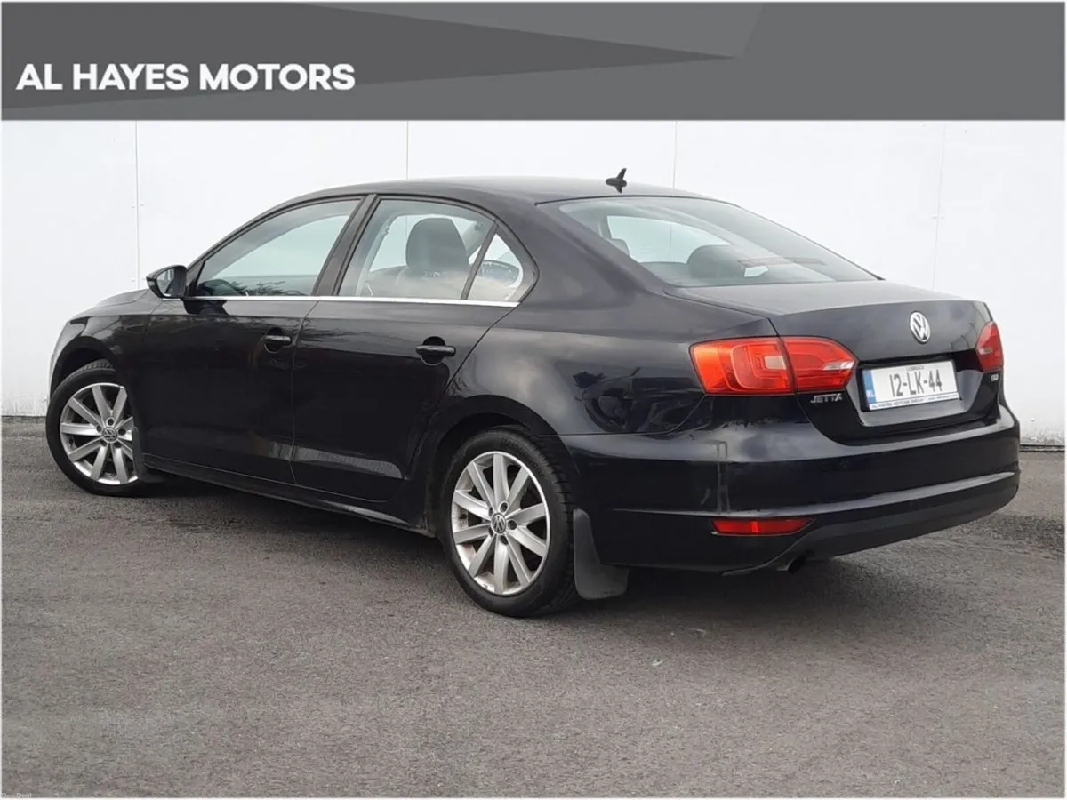 Volkswagen Jetta **NCT 05-2027**HIGHLINE **1.6 TDI - Image 3