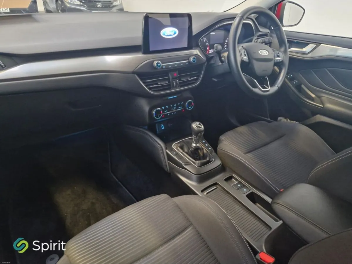 Ford Focus 1.0T EcoBoost Hybrid 125PS Titanium **C - Image 4
