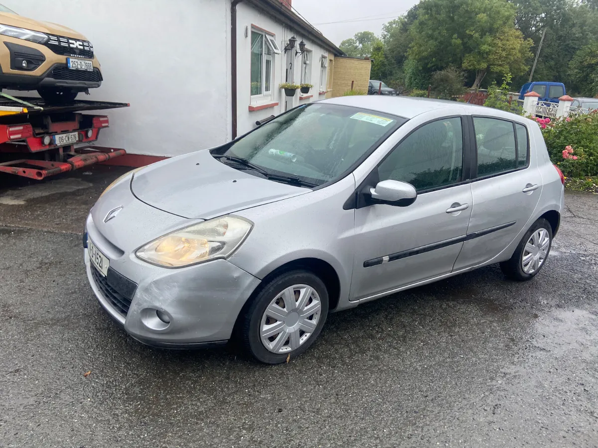 Renault Clio 2011 new nct - Image 1
