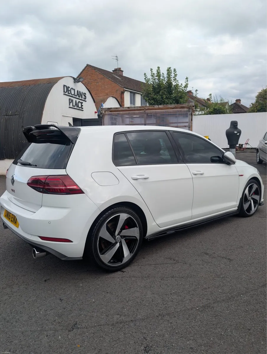 Volkswagen - Image 5