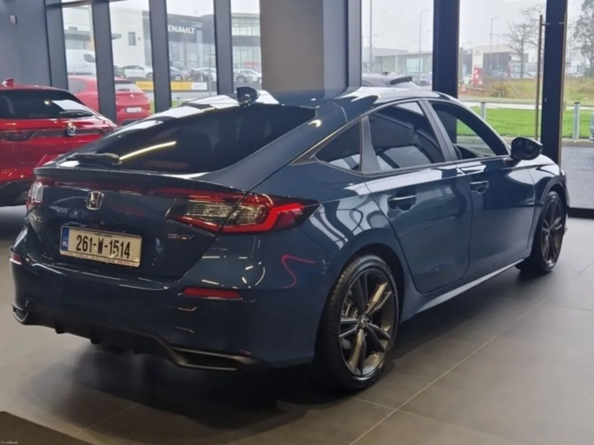 Honda Civic 2.0 i-MMD Hybrid Sport - Image 4