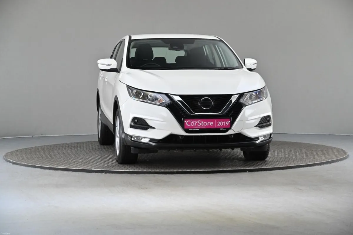 Nissan Qashqai 1.5 DCI 6SPD ACENTA PREMIUM - Image 2