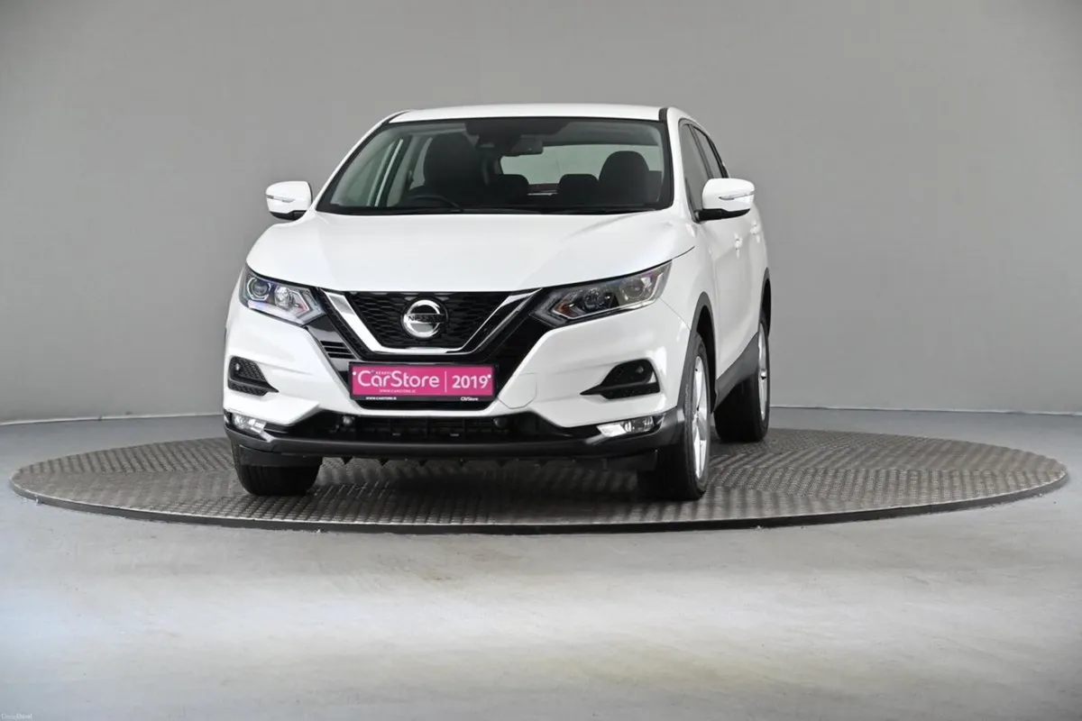 Nissan Qashqai 1.5 DCI 6SPD ACENTA PREMIUM - Image 3