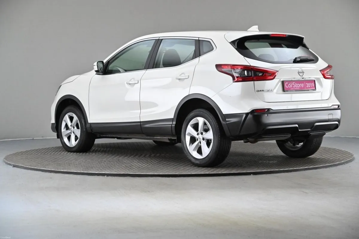 Nissan Qashqai 1.5 DCI 6SPD ACENTA PREMIUM - Image 6
