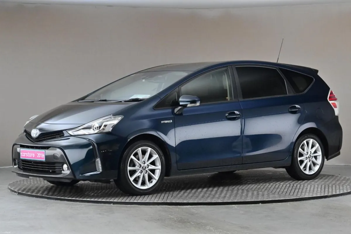 Toyota Prius 1.8 HYBRID LUXURY 7SEATS **HALF LEATH - Image 4
