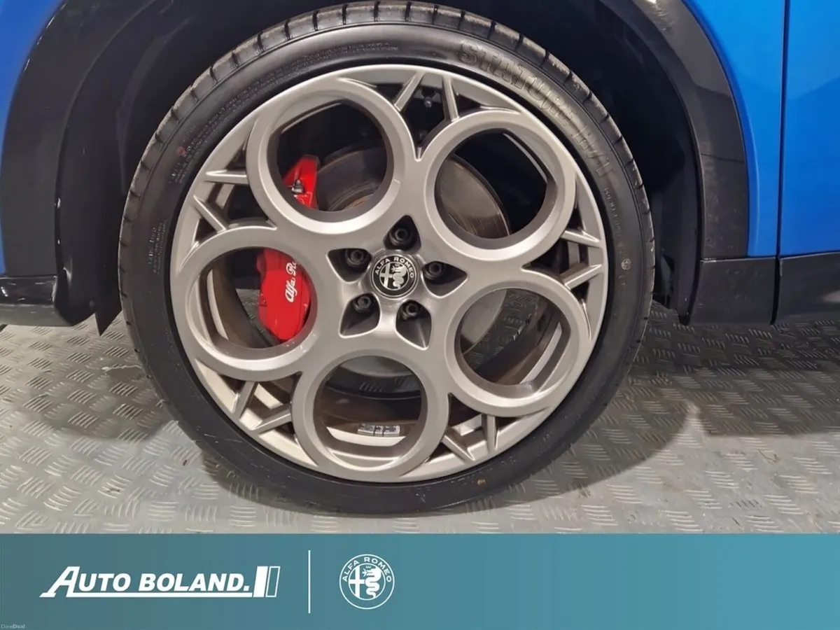 Alfa Romeo Tonale "Premium" AWD PHEV 280HP Special - Image 5