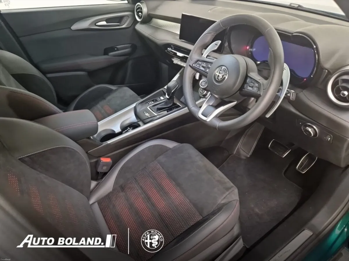 Alfa Romeo Tonale Veloce 1.3 280 PHEV - Image 3