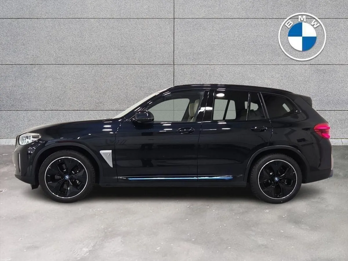 BMW iX3 Premier Edition Pro - Image 3