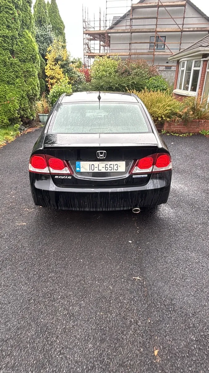 Honda Civic Automatic Hybrid 2010 - Image 6