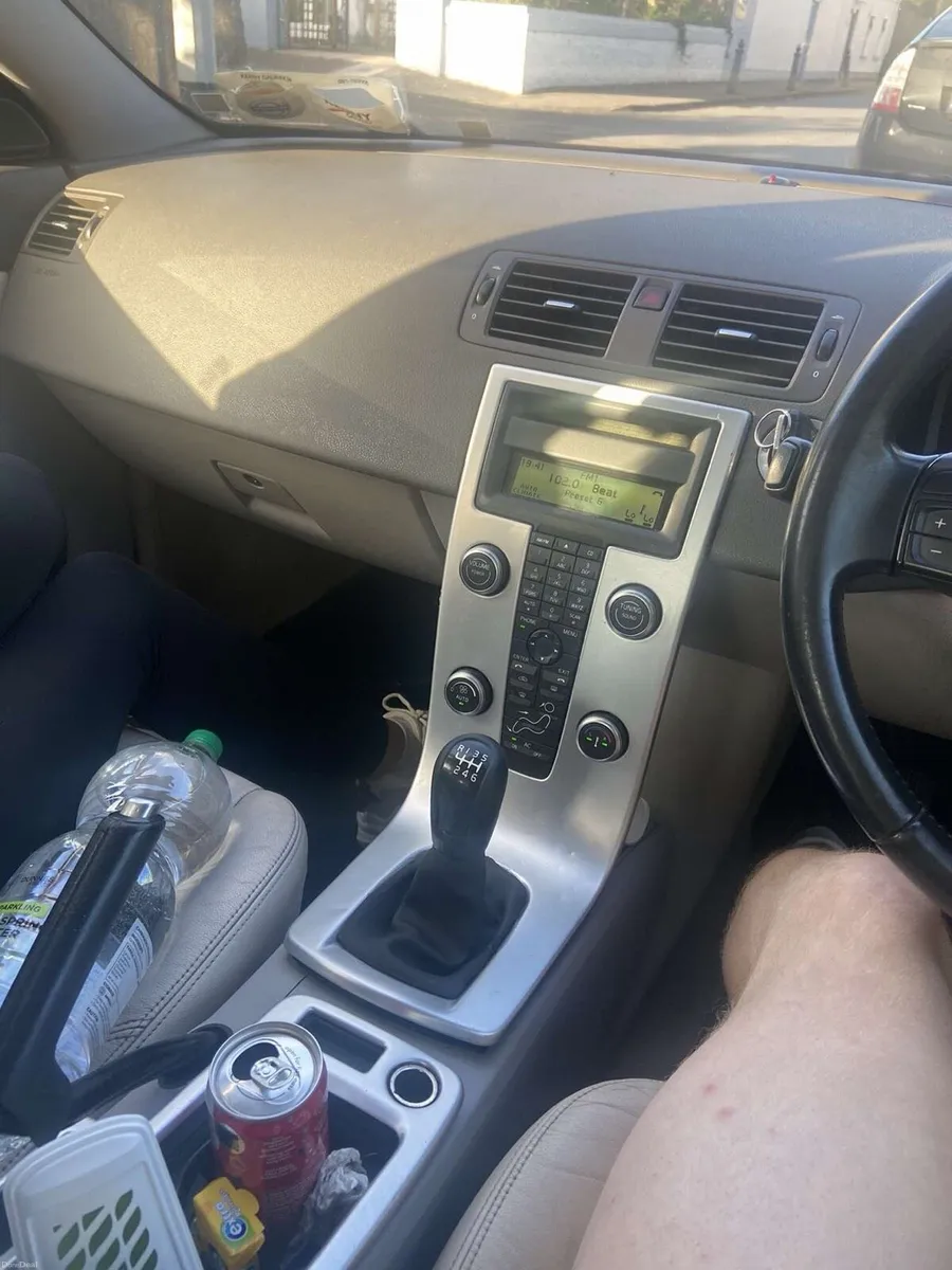 Car - Image 6