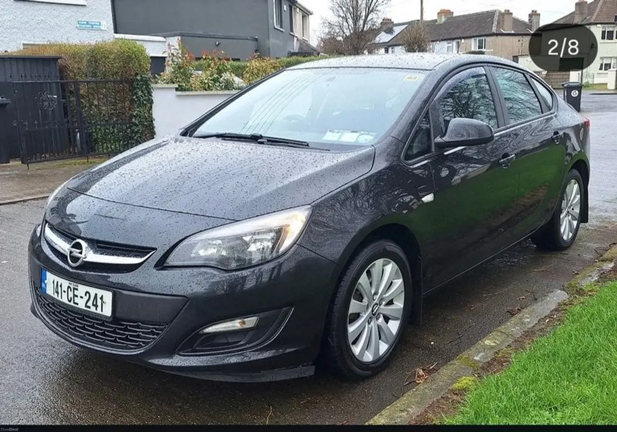 2014 Opel Astra - Image 2