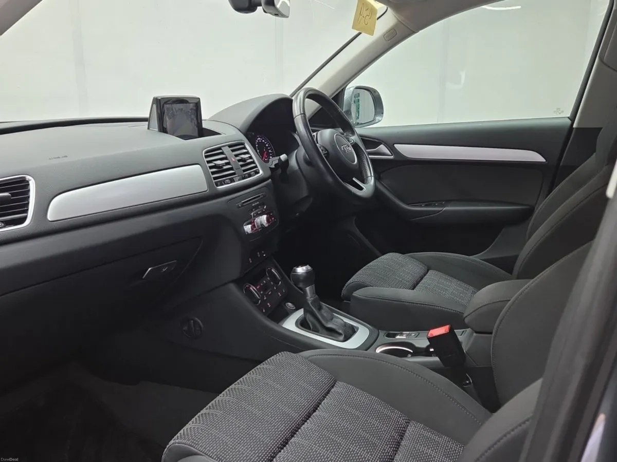 Audi Q3 1.4 TFSI Sport - Image 4