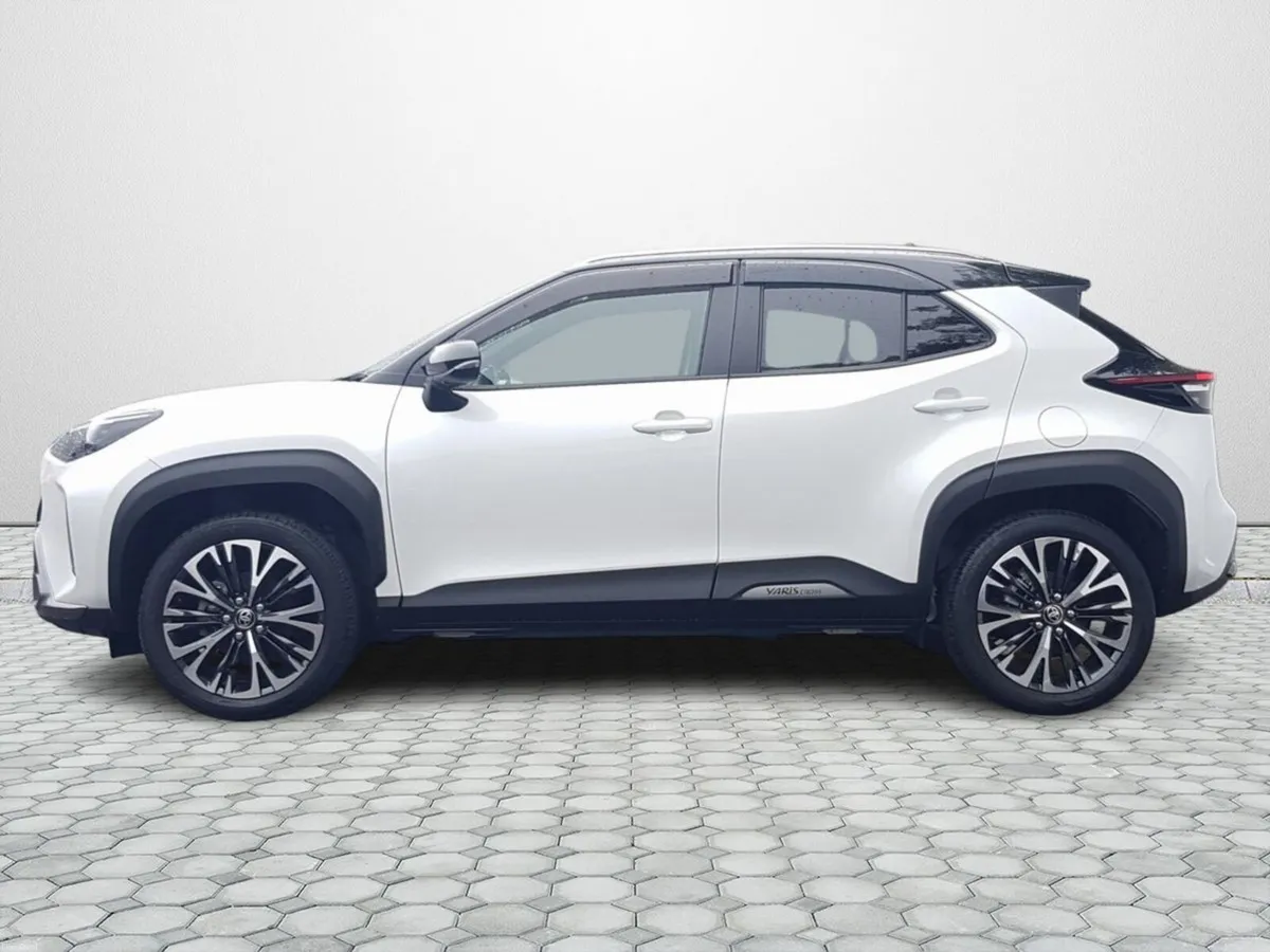 Toyota Yaris Cross Hybrid Adventure - Image 5