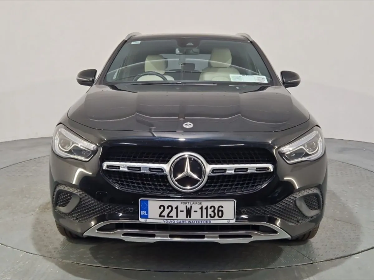 Mercedes-Benz GLA PHEV Progressive - Image 2