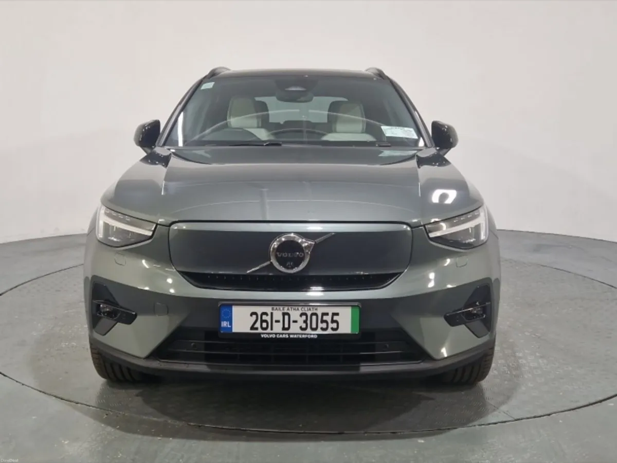 Volvo EX40 Single Motor Ext Range Electric Plus - Image 2