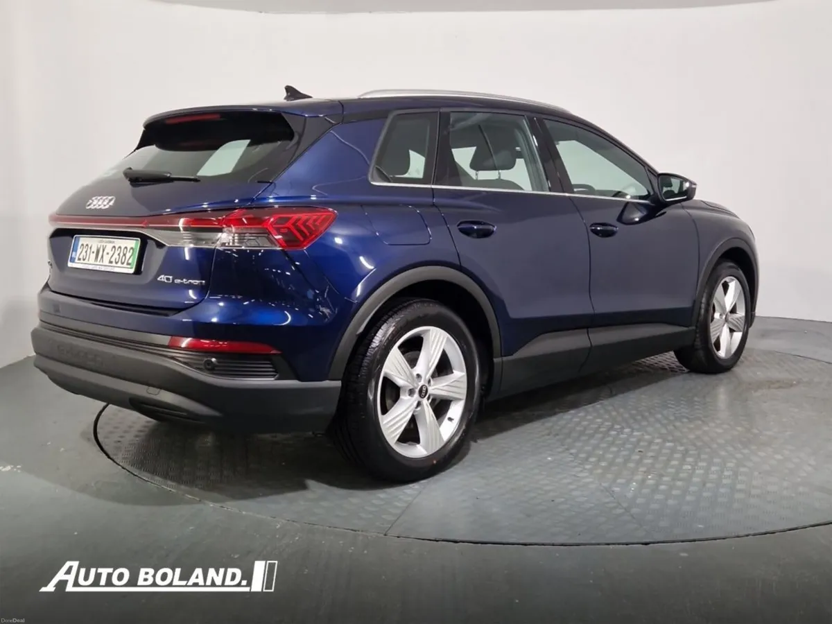 Audi Q4 e-tron Advance - Image 3