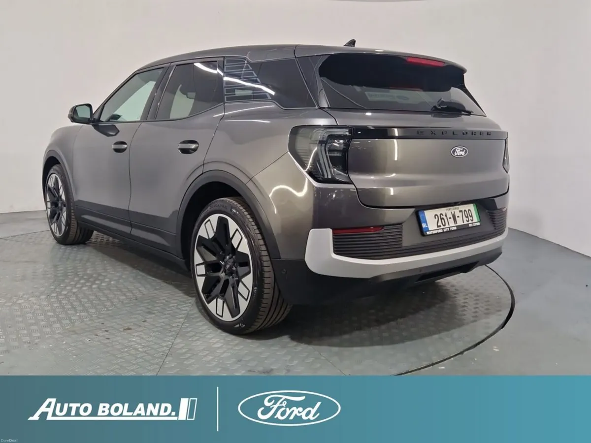 Ford Explorer Premium 77kWh Extended Range RWD - Image 5
