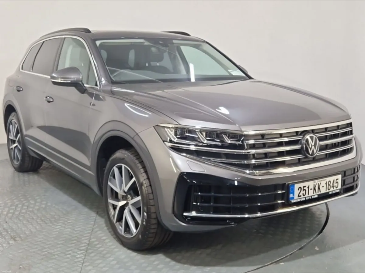 Volkswagen Touareg 3.0 TSI PHEV ELEGANCE - Image 1