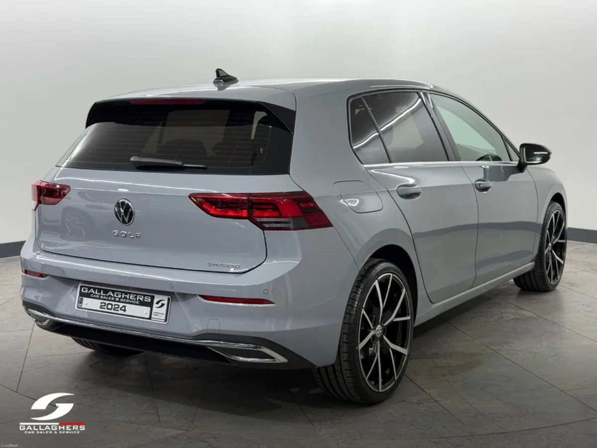 Volkswagen Golf (241) STYLE 1.4 TSI E-HYBRID S DSG - Image 4