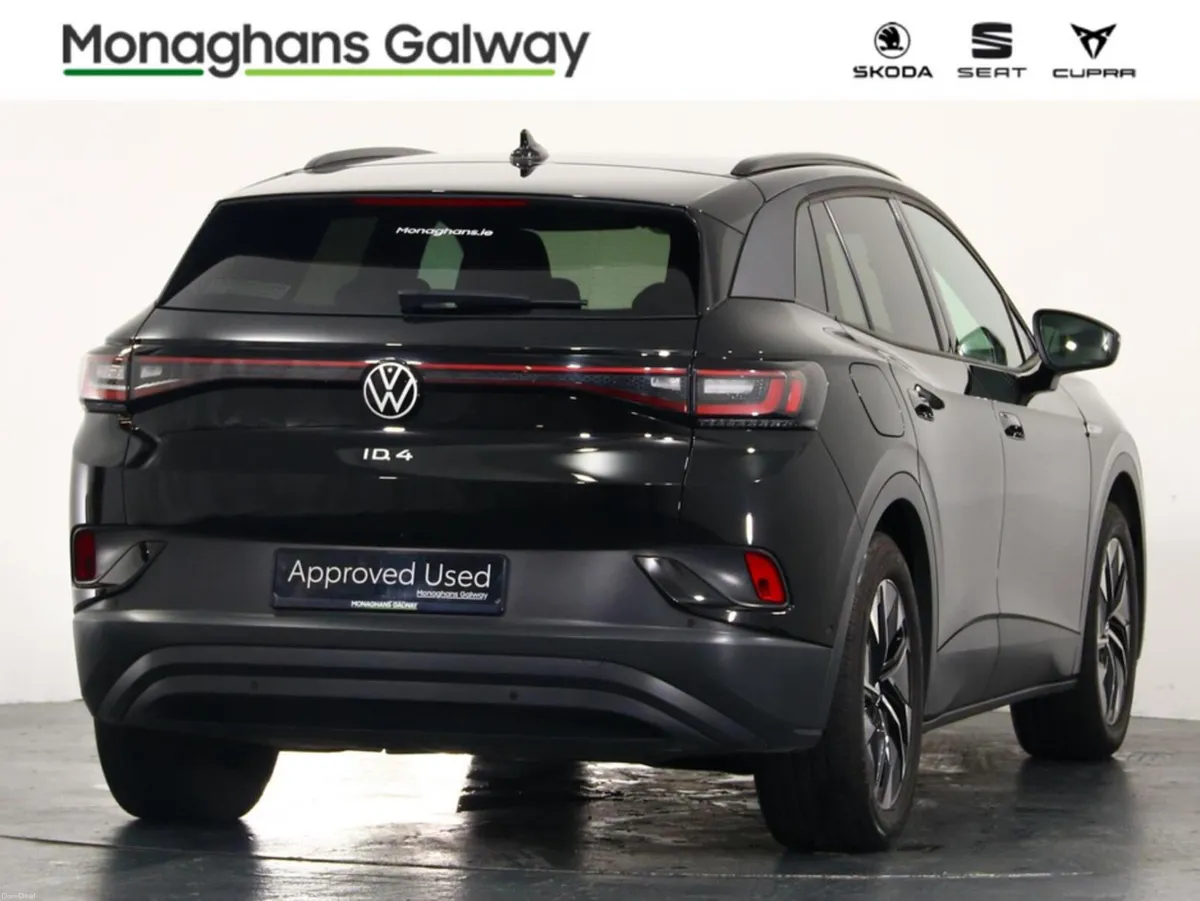 Volkswagen ID.4 LIFE 52KWH AUTO - Image 3