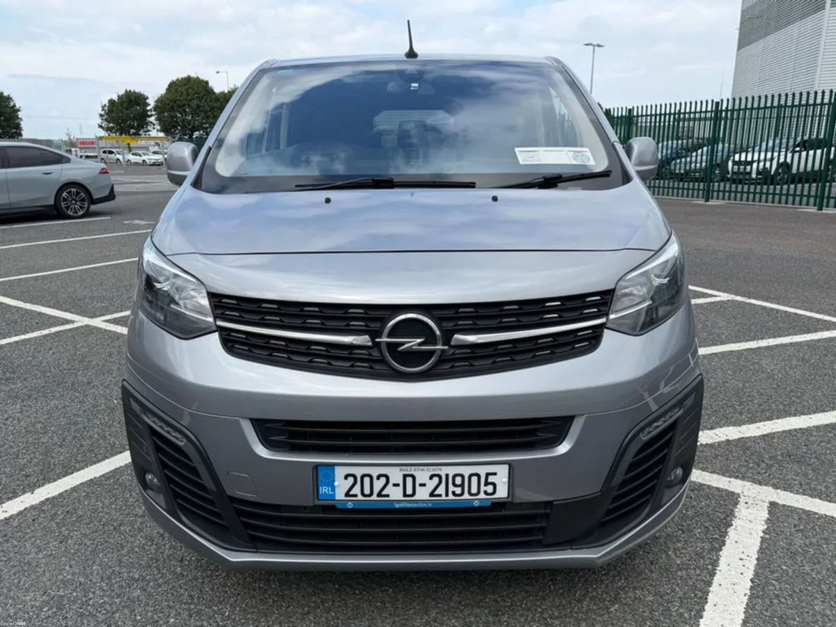Citroen Spacetourer 2.0 DIESEL, 8 SEATS, HUGH SPEC - Image 3