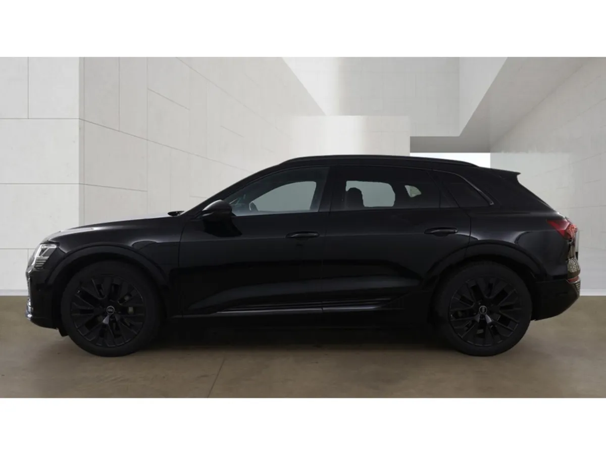 Audi Q8 e-tron E-TRON 55 BLACK EDITION QUATTRO - Image 2