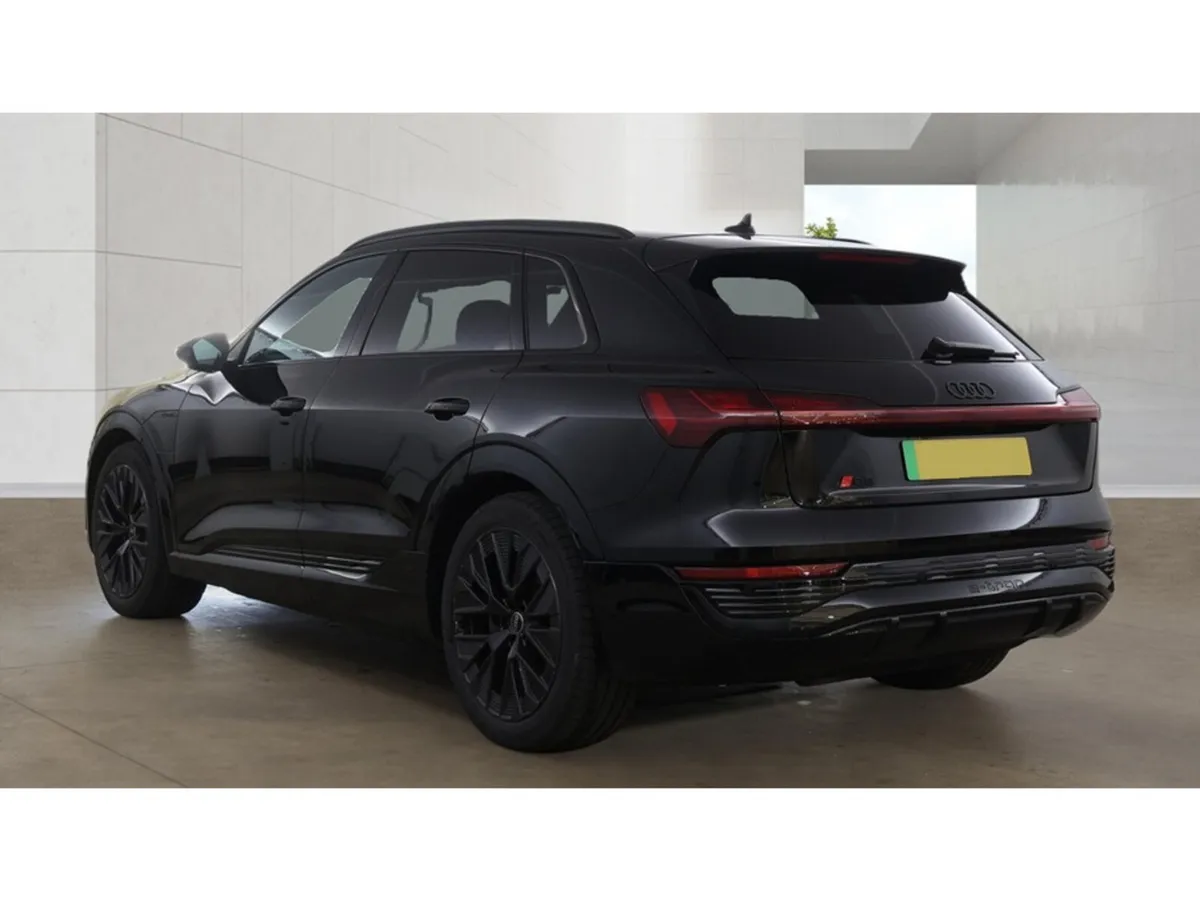Audi Q8 e-tron E-TRON 55 BLACK EDITION QUATTRO - Image 3