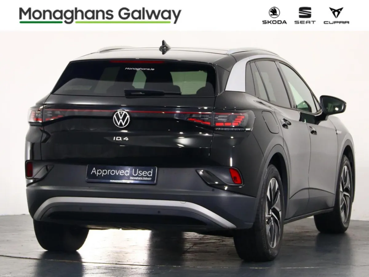 Volkswagen ID.4 LIFE 52KWH AUTO - Image 3