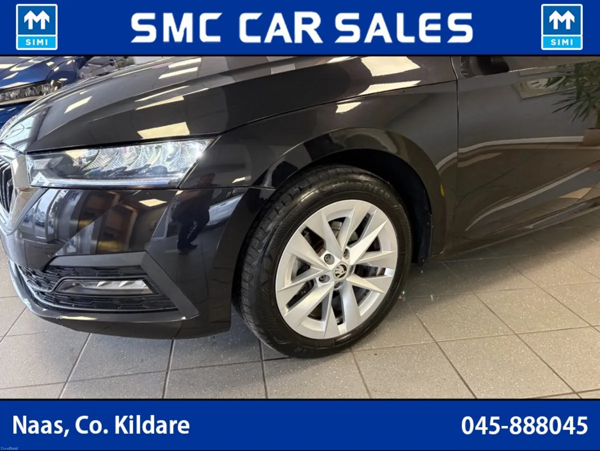 Skoda Octavia AMBITION 2.0 TDI 115HP 5DR - Image 4