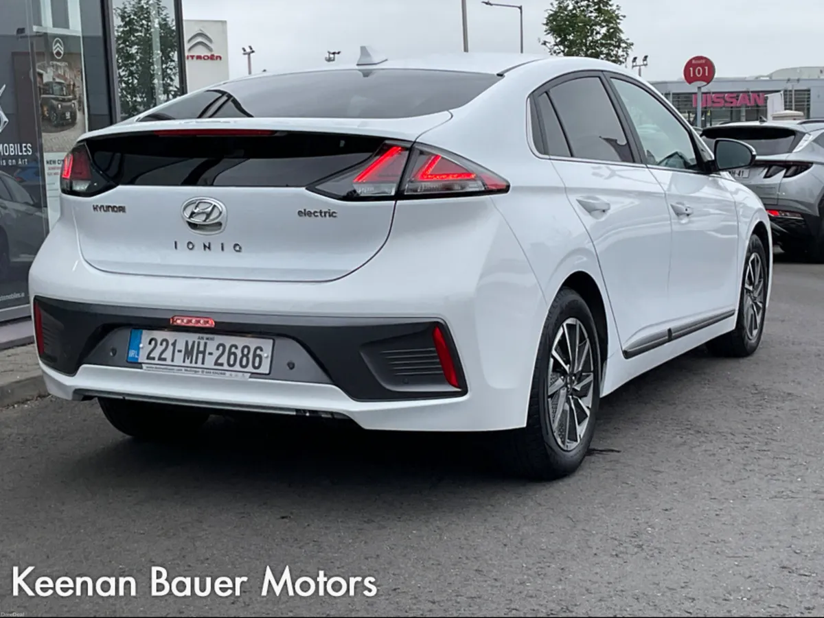 Hyundai IONIQ EV PREMIUM 5DR AUTO - Image 2