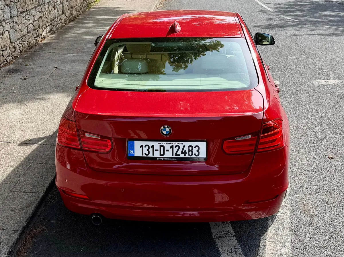 BMW 3-Series 2013!!! AUTO !! LEATHER - Image 6
