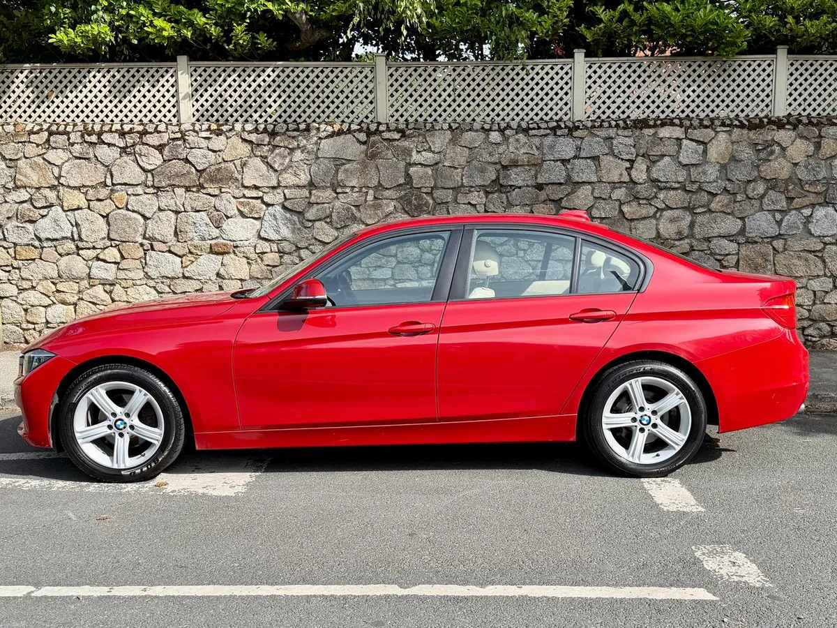 BMW 3-Series 2013!!! AUTO !! LEATHER - Image 4