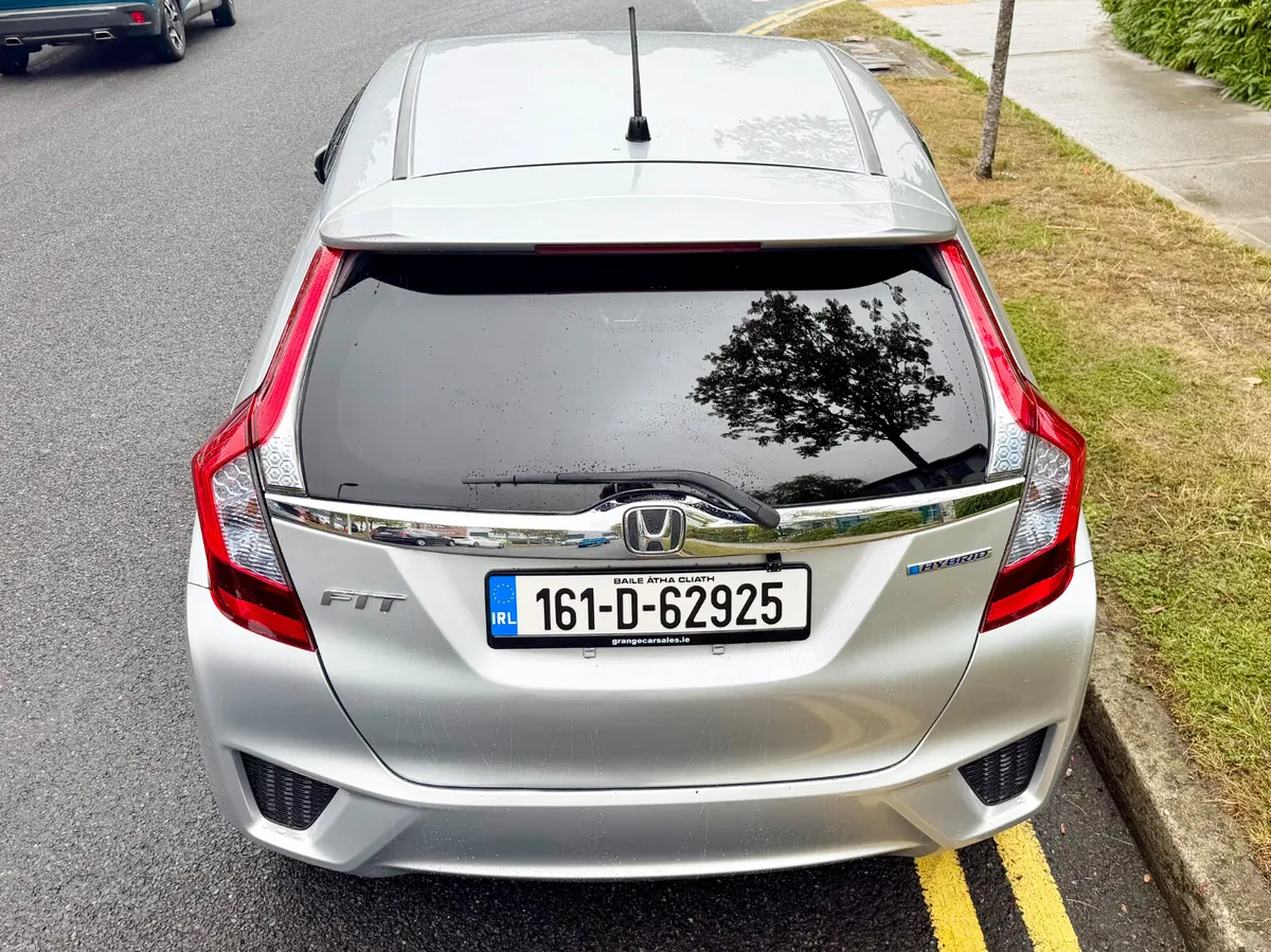 Honda Fit 2016!!! HYBRID!! - Image 6