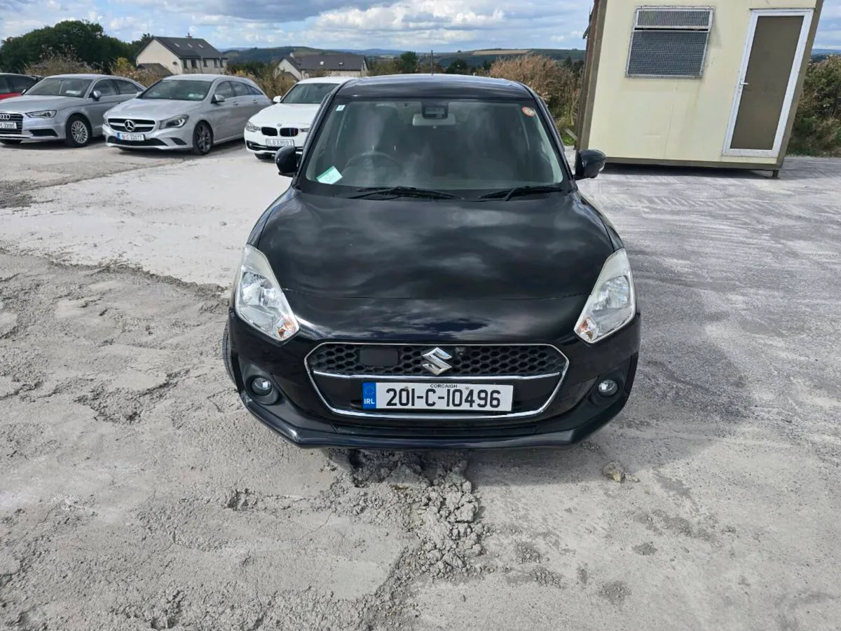 SUZUKI SWIFT 1.2L HYBRID AUTOMATIC - Image 2