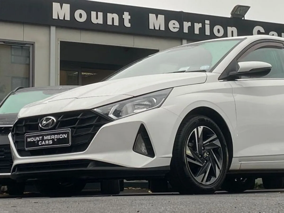 Hyundai i20 Deluxe Plus 5DR - Image 2