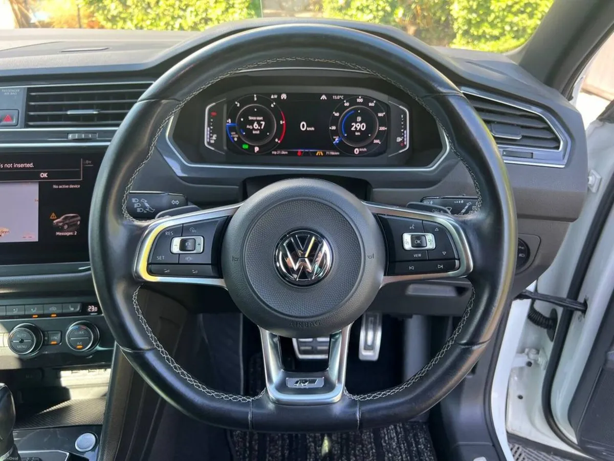 Volkswagen Tiguan R-LINE 4MOTION 2.0 TDI AUTO // R - Image 4