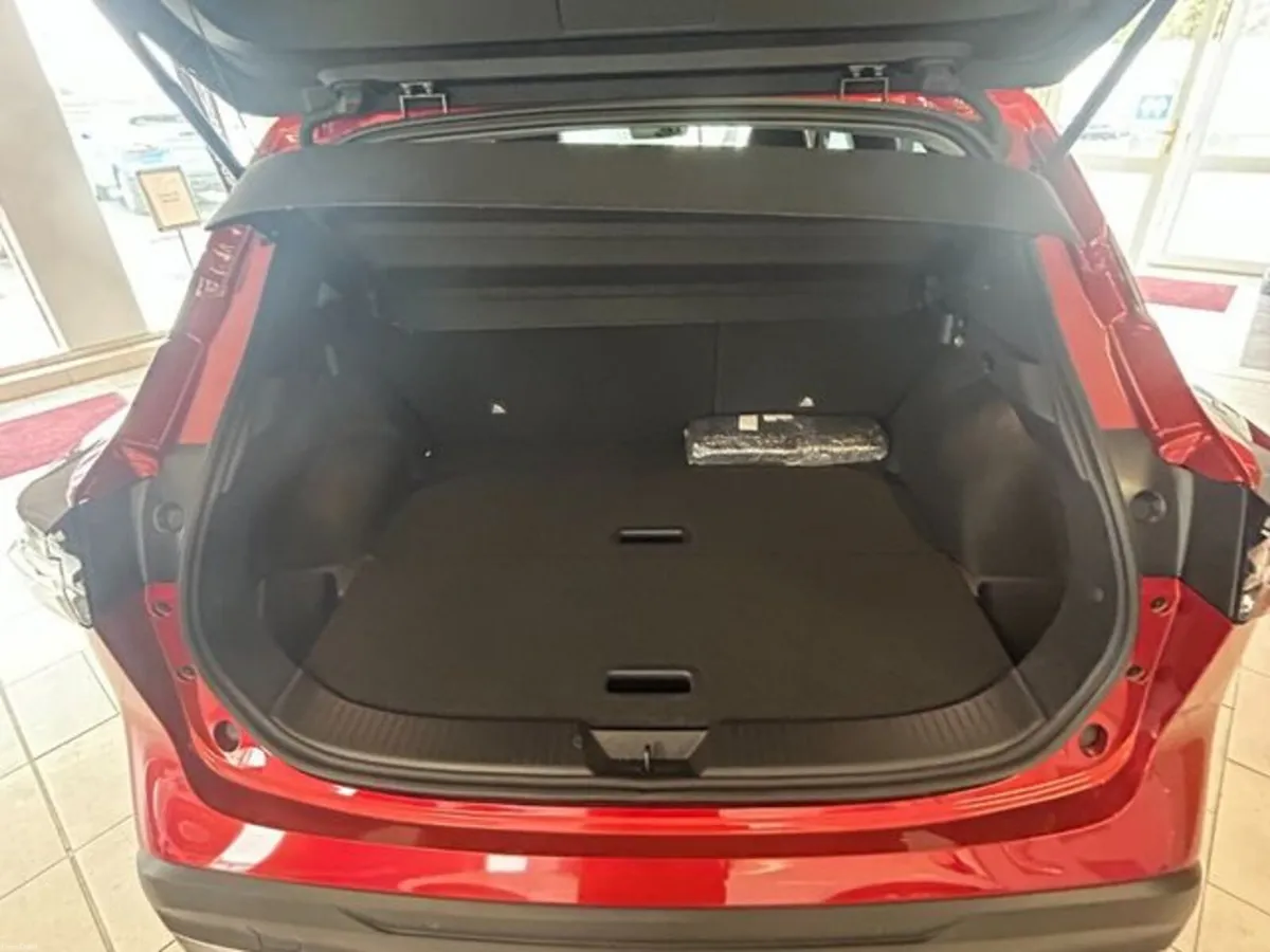 Nissan Qashqai 1.3 HYB SV Premium MY24.1 - Image 5