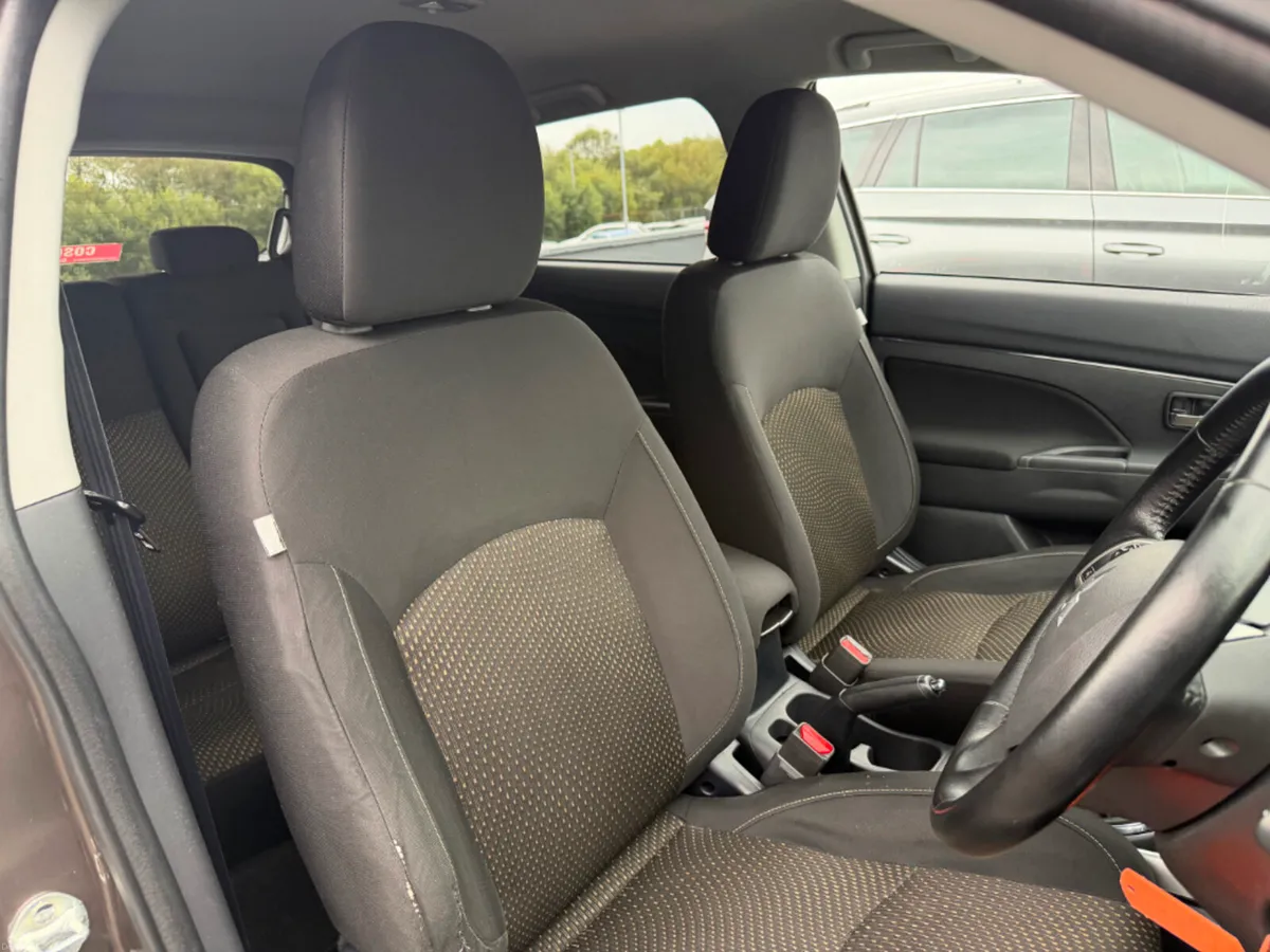 Mitsubishi ASX 1.8 DID Instyle 4DR * BLUETOOTH * - Image 4