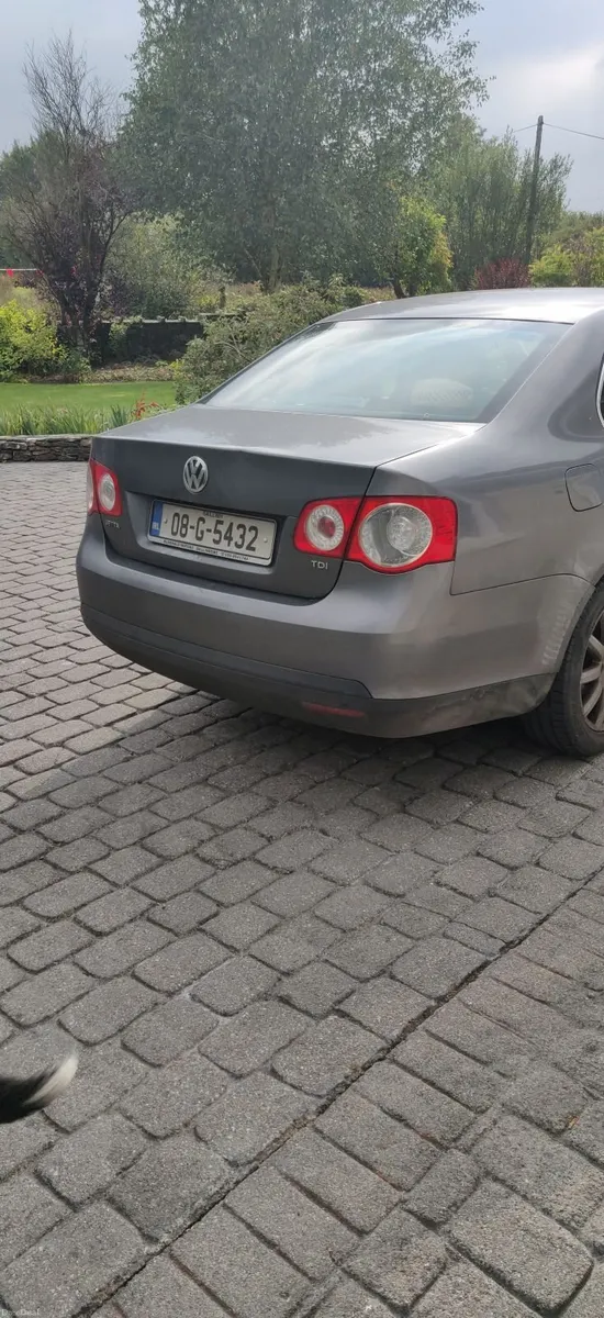 Volkswagen Jetta 2008 - Image 2