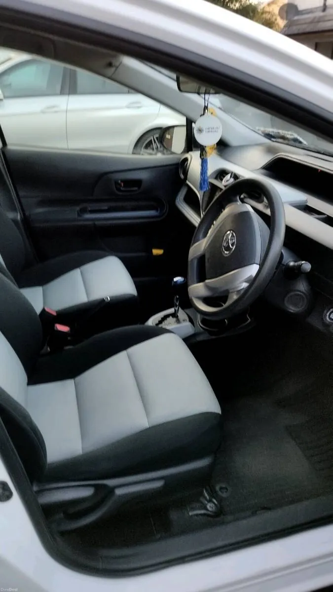 Clean & Well-Maintained with Alarm system - Image 5
