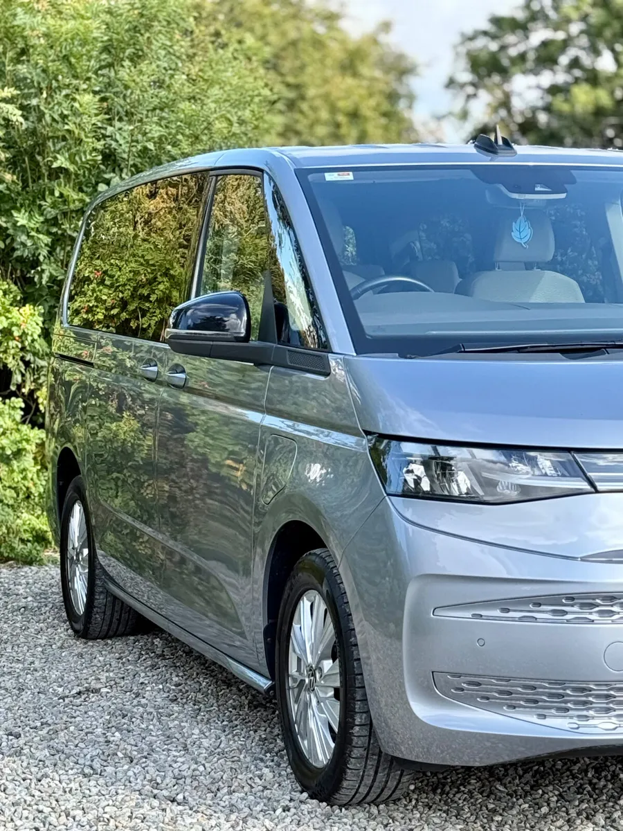 2024 Volkswagen Multivan eHybrid PHEV 218HP Auto - Image 3