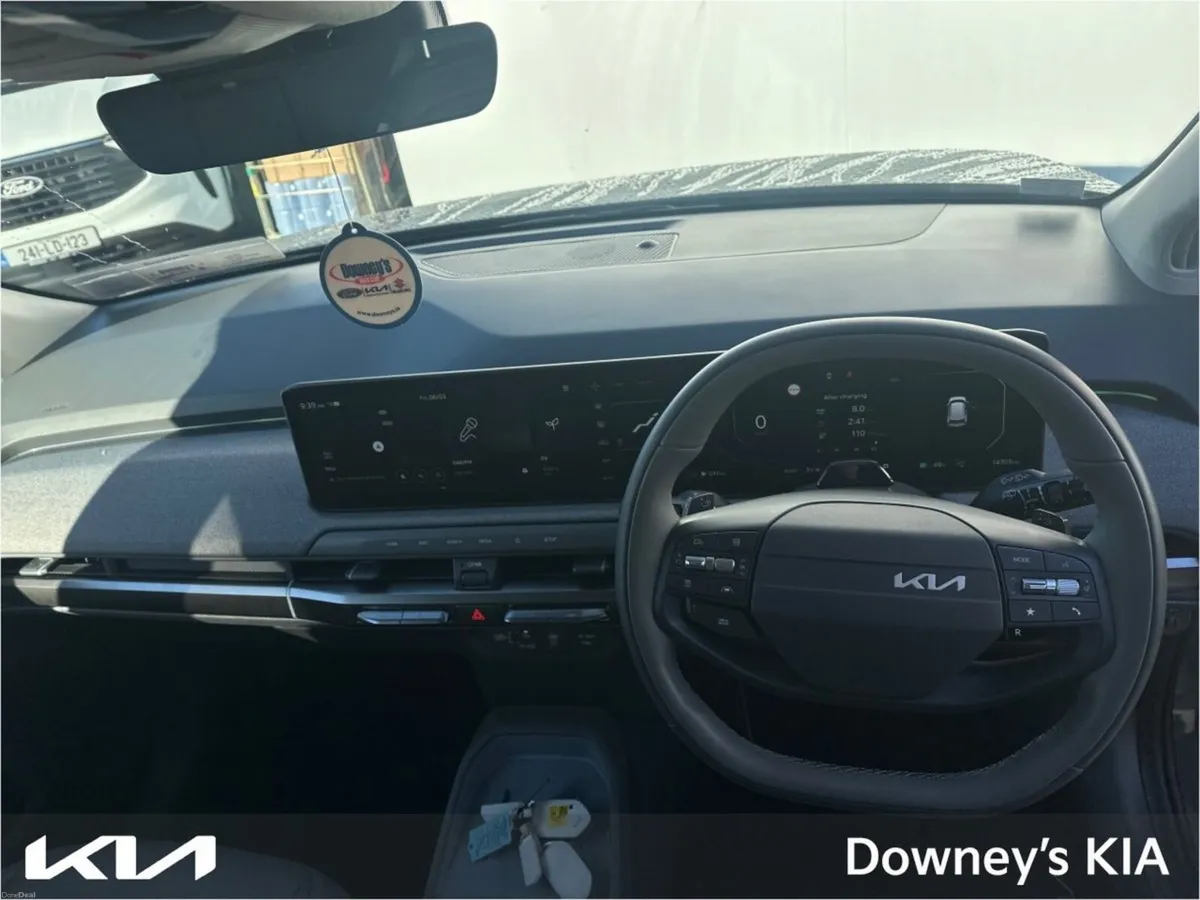 Kia EV3 EARTH 3 LONG RANGE - Image 5