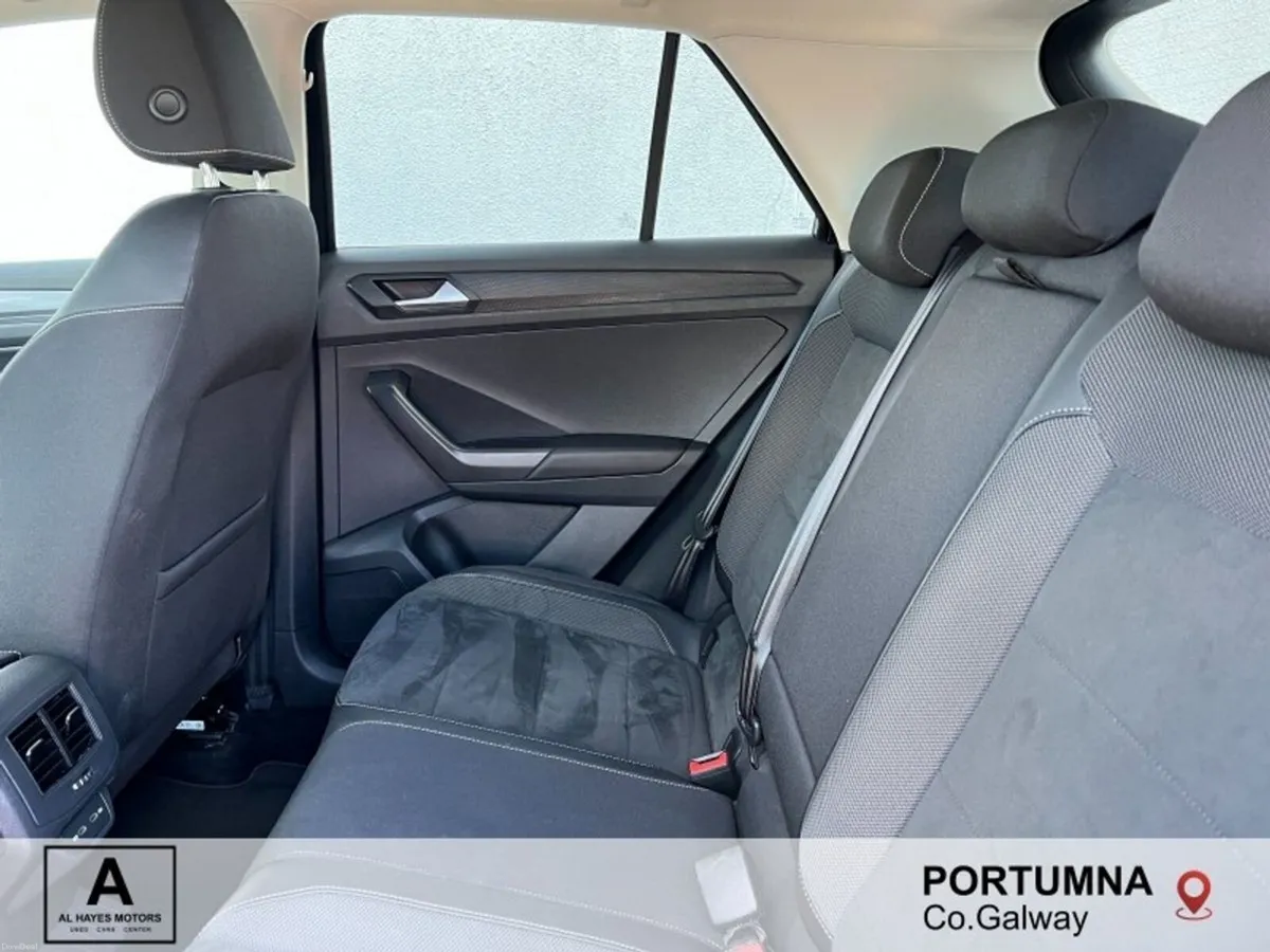 Volkswagen T-Roc AUTOMATIC STYLE 1.5 TSI 150HP - Image 6