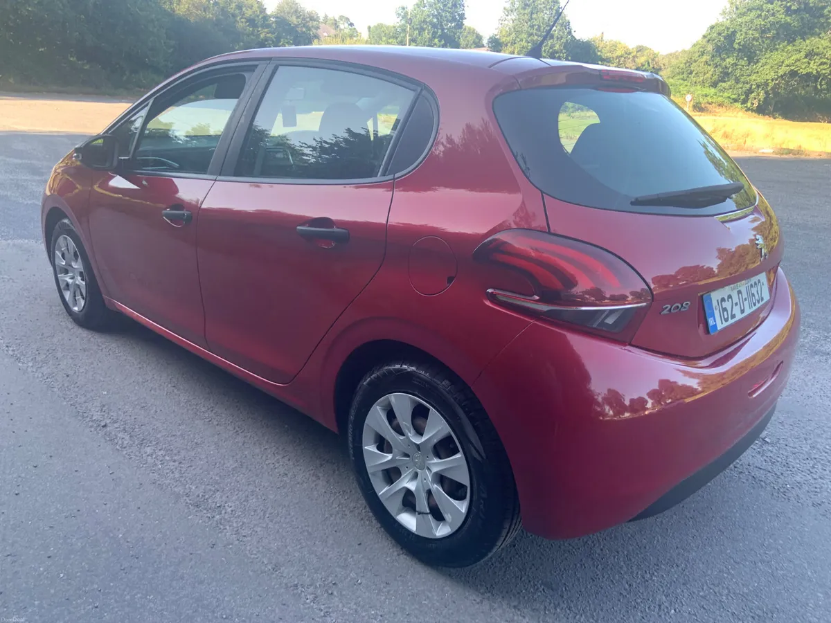 Peugeot 208 2016 - Image 6