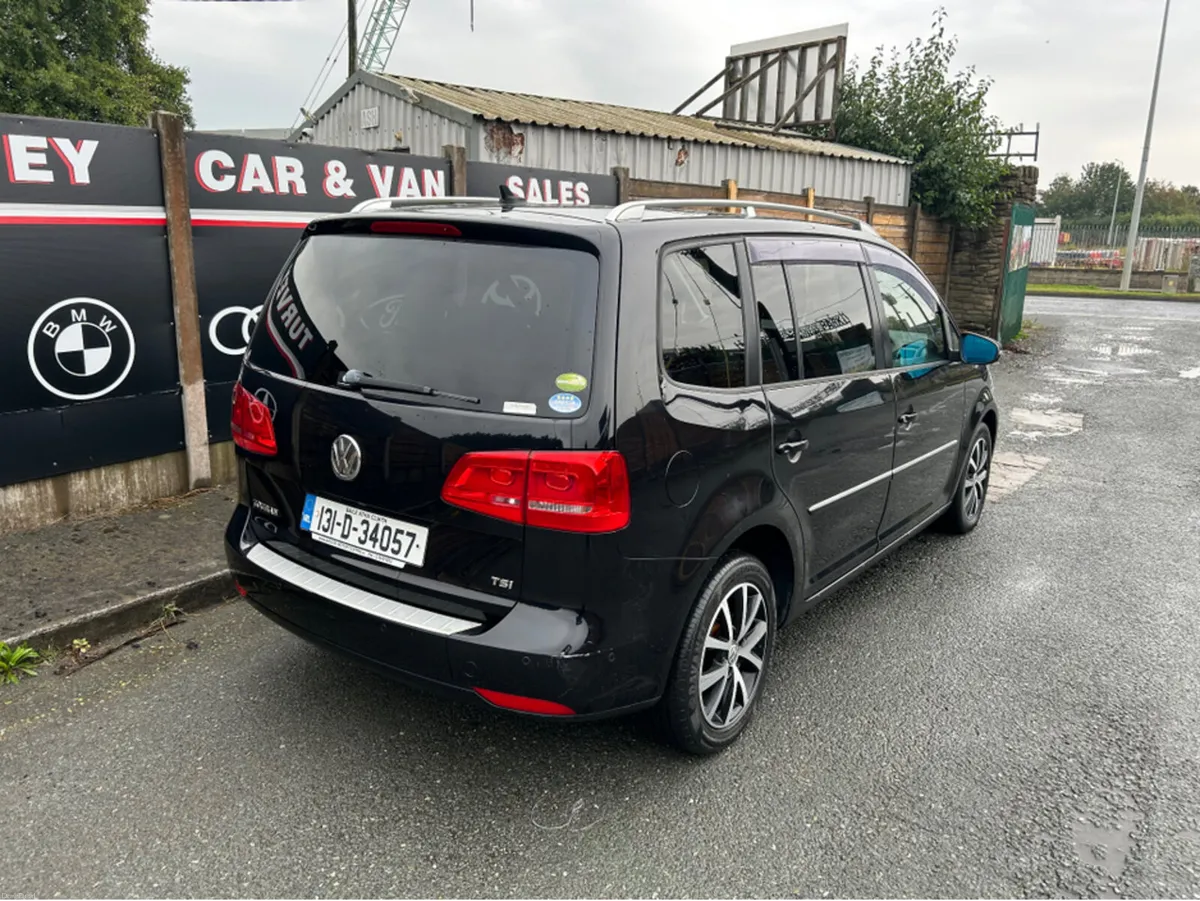 Volkswagen Touran 1.4 FSI HIGHLINE 5DR AU AUTO - Image 4