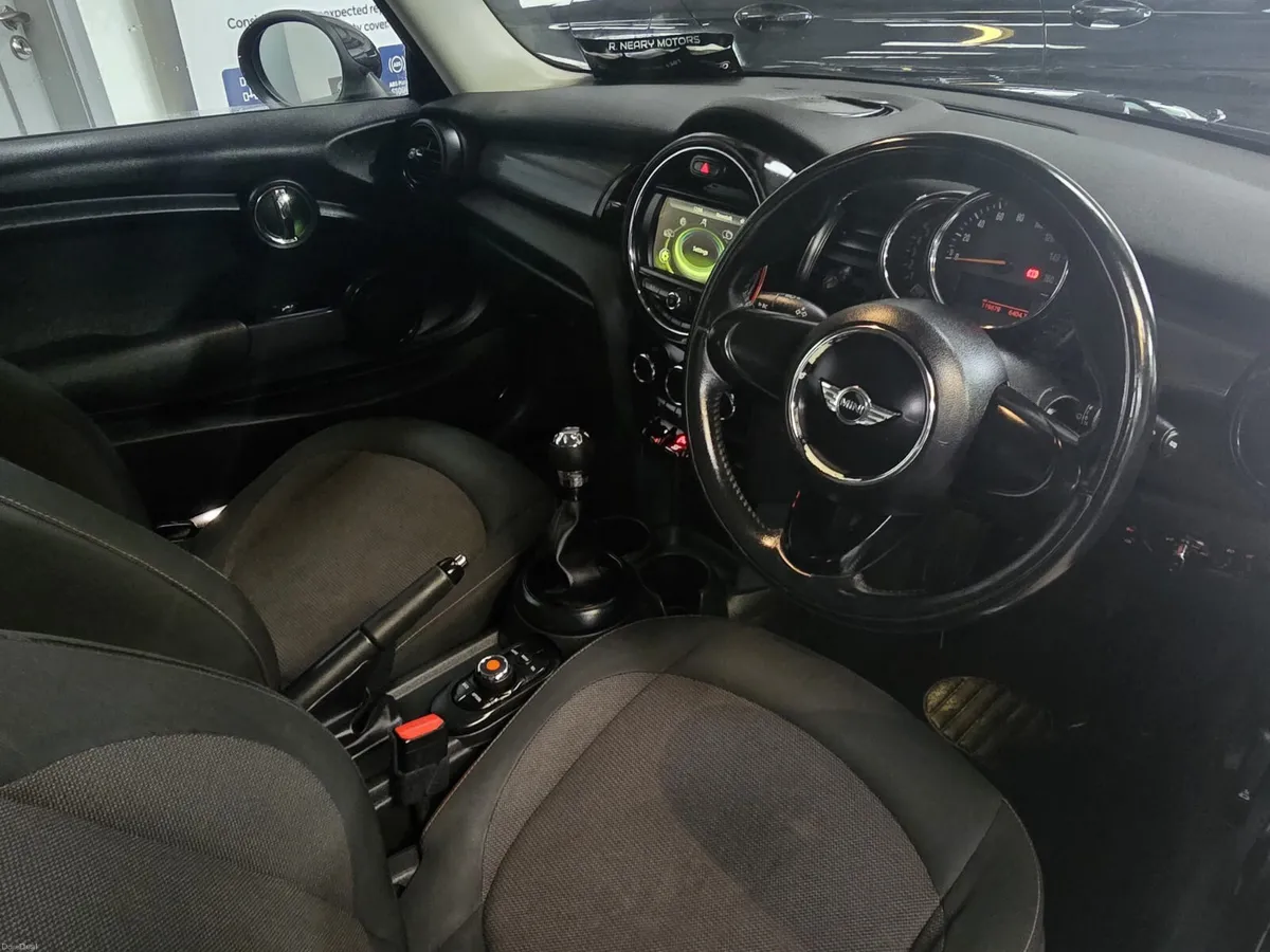Mini Cooper 2015. 1.5D - Image 4