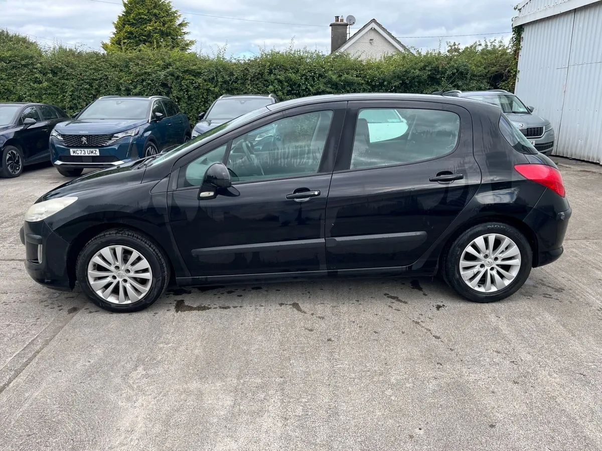 2011 Peugeot 308 1.6 HDI - Image 4