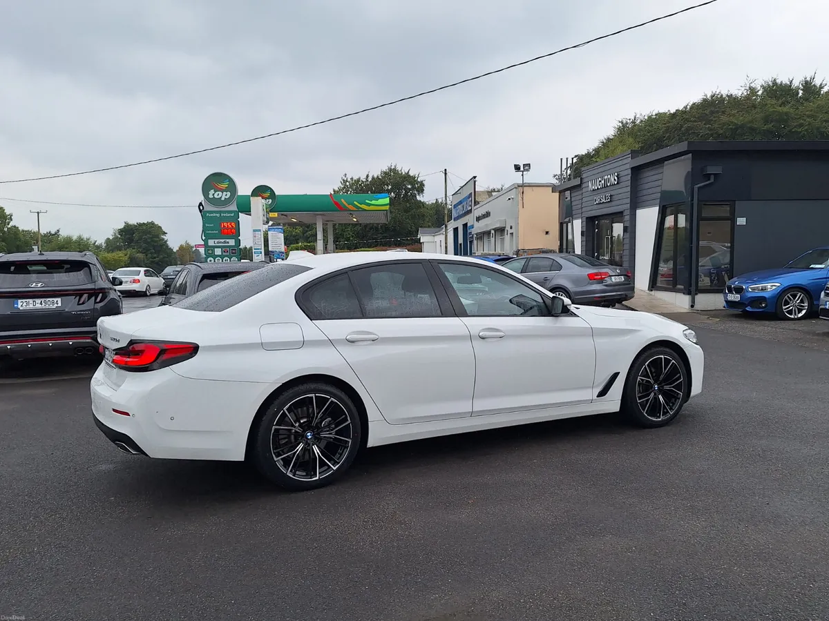BMW 5-Series *Black Leather/Upgraded Alloy Wheels - Image 3