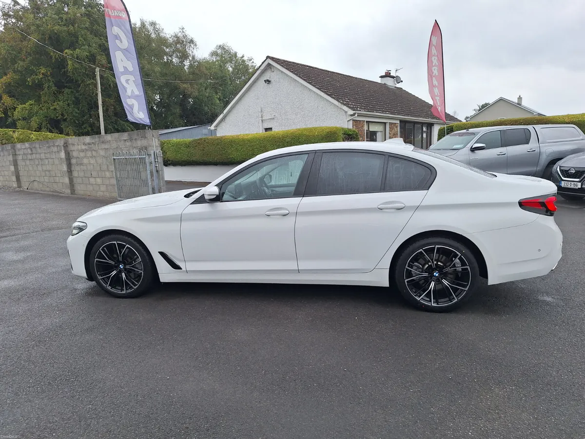BMW 5-Series *Black Leather/Upgraded Alloy Wheels - Image 4