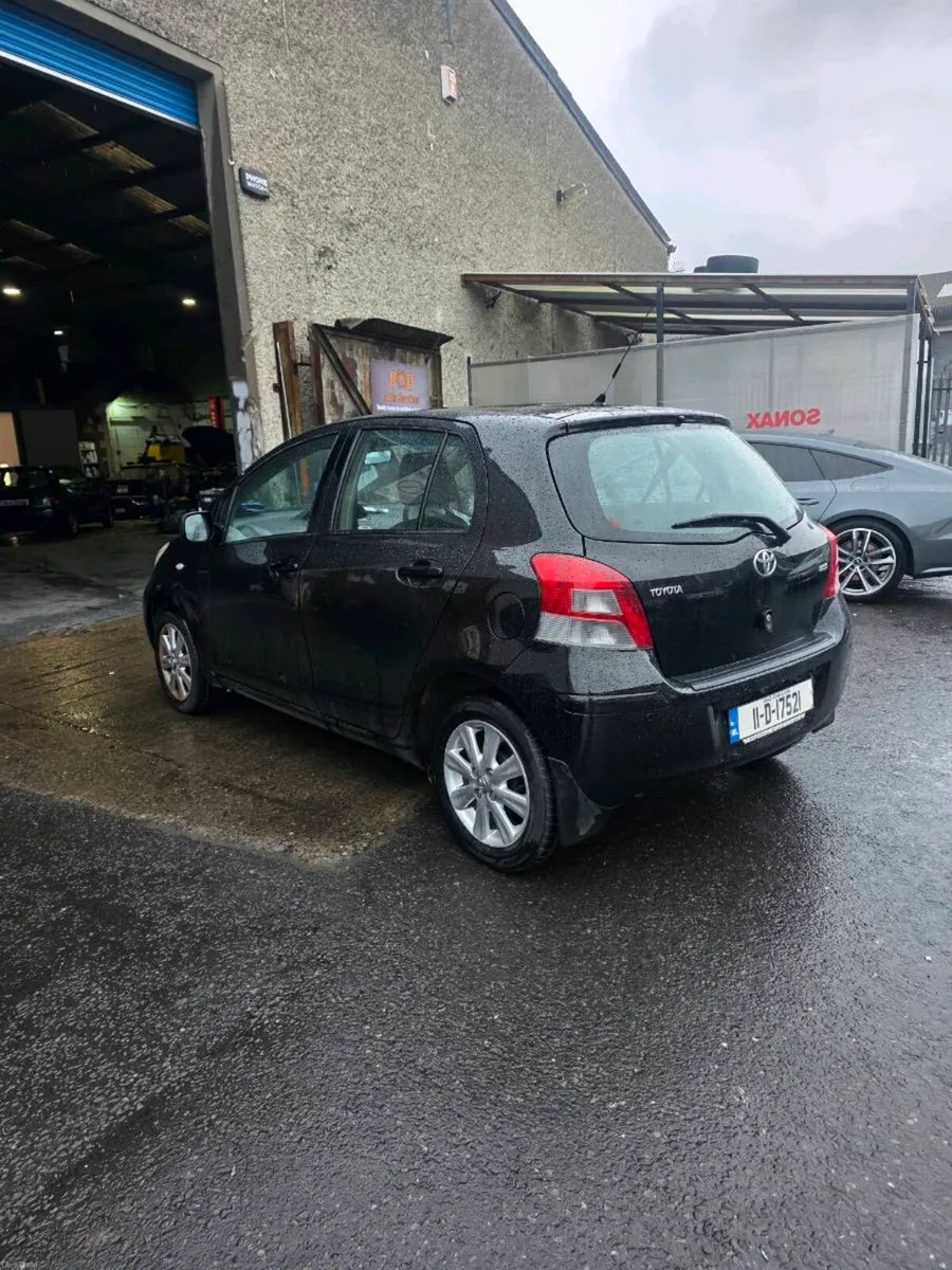 Toyota yaris - Image 3